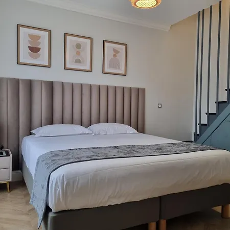 A Proximite De Paris Апартаменты *