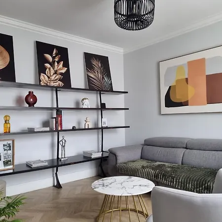 A Proximite De Paris Апартаменты *